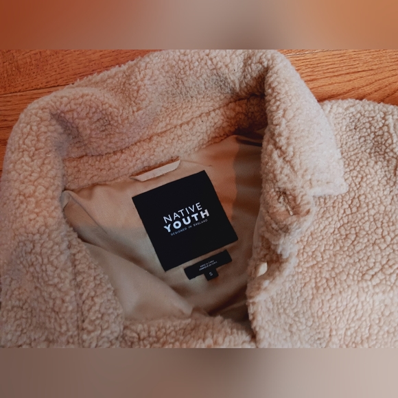 Native Youth Collar Button Down Teddy Bear Jacket - Picture 5 of 7